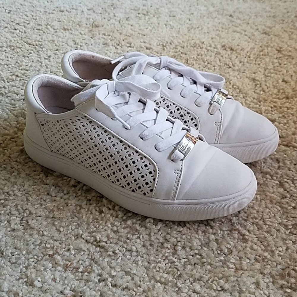 Kenneth Cole Reaction White Sneakers Size 6